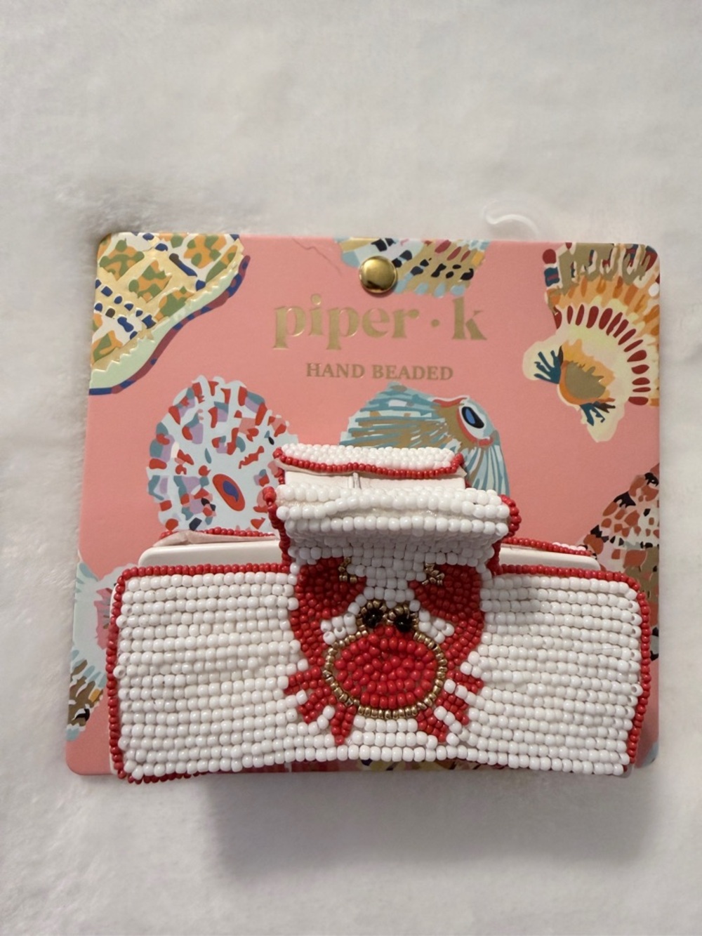 piper•k White & Red Hand-Beaded Crab Claw Hair Clip